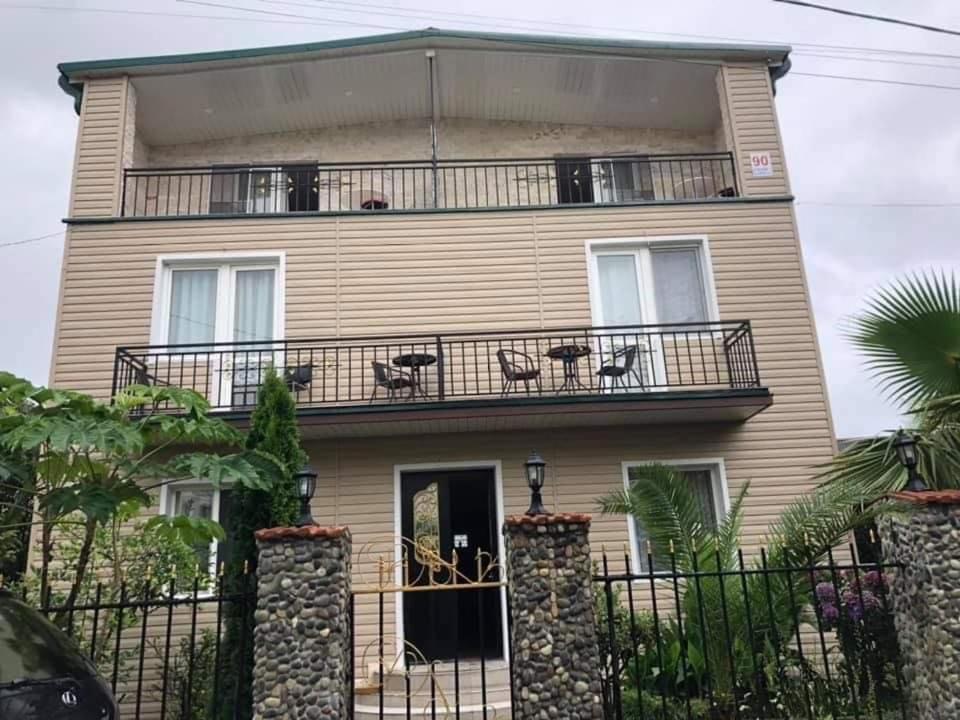 Villa Gardenia Уреки Екстериор снимка